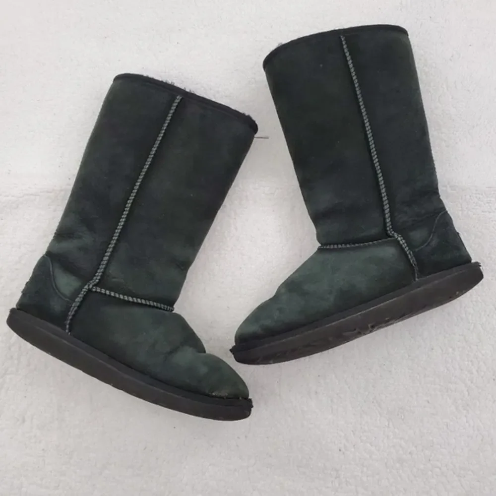 Ugg Kids Classic Tall Boots 5 Youth Black Suede Pu